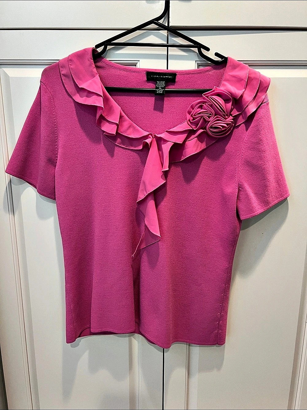 Cable and gauge Pink Ruffle Blouse Size XL Like New 🆕 NWOT